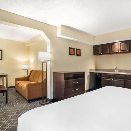 Comfort Inn & Suites Lake Norman Cornelius Buitenkant foto