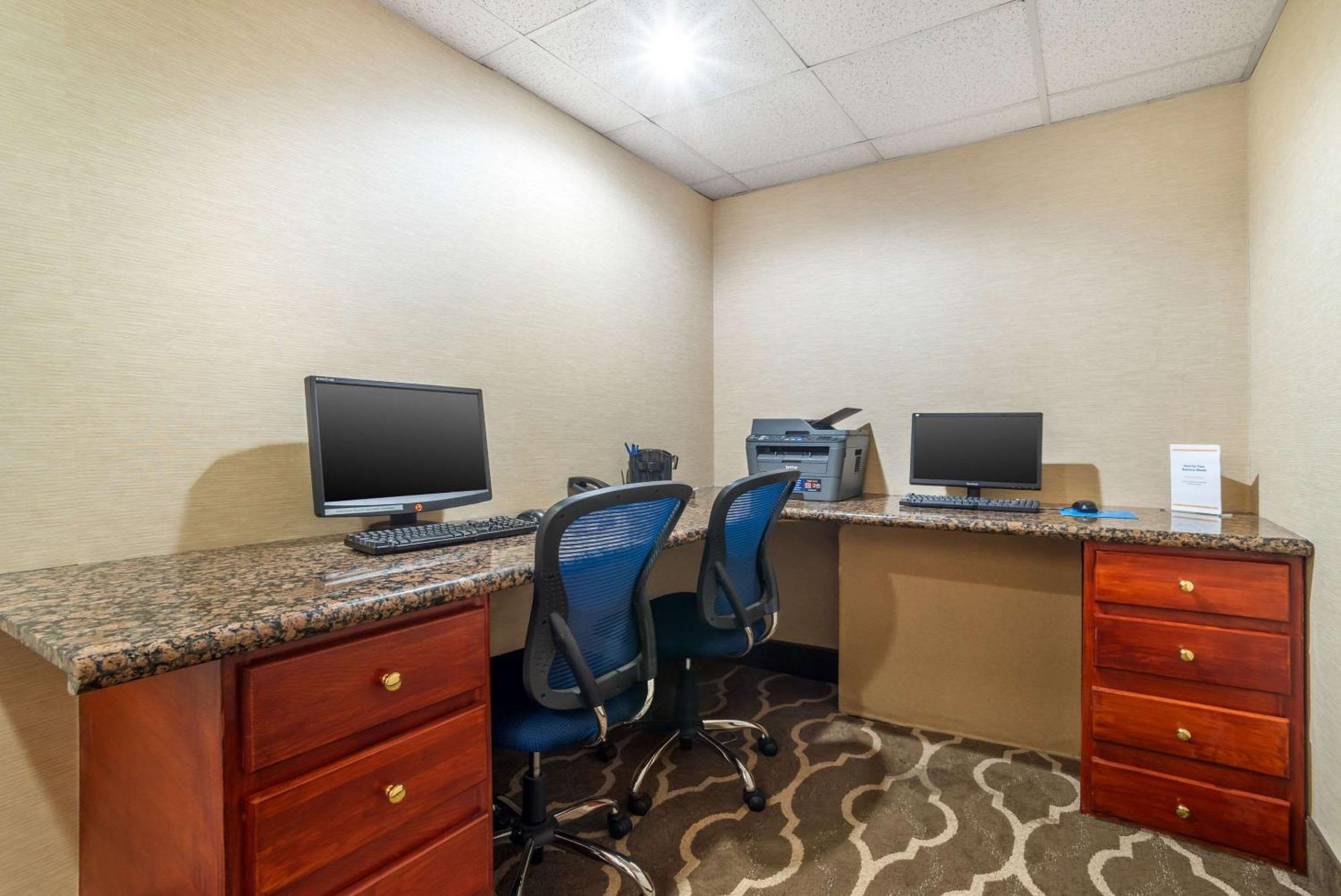 Comfort Inn & Suites Lake Norman Cornelius Buitenkant foto