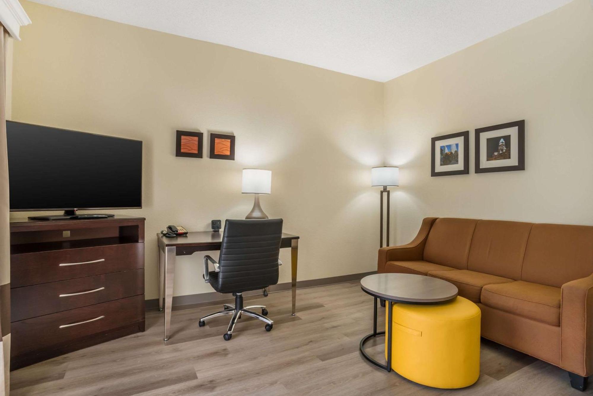 Comfort Inn & Suites Lake Norman Cornelius Buitenkant foto