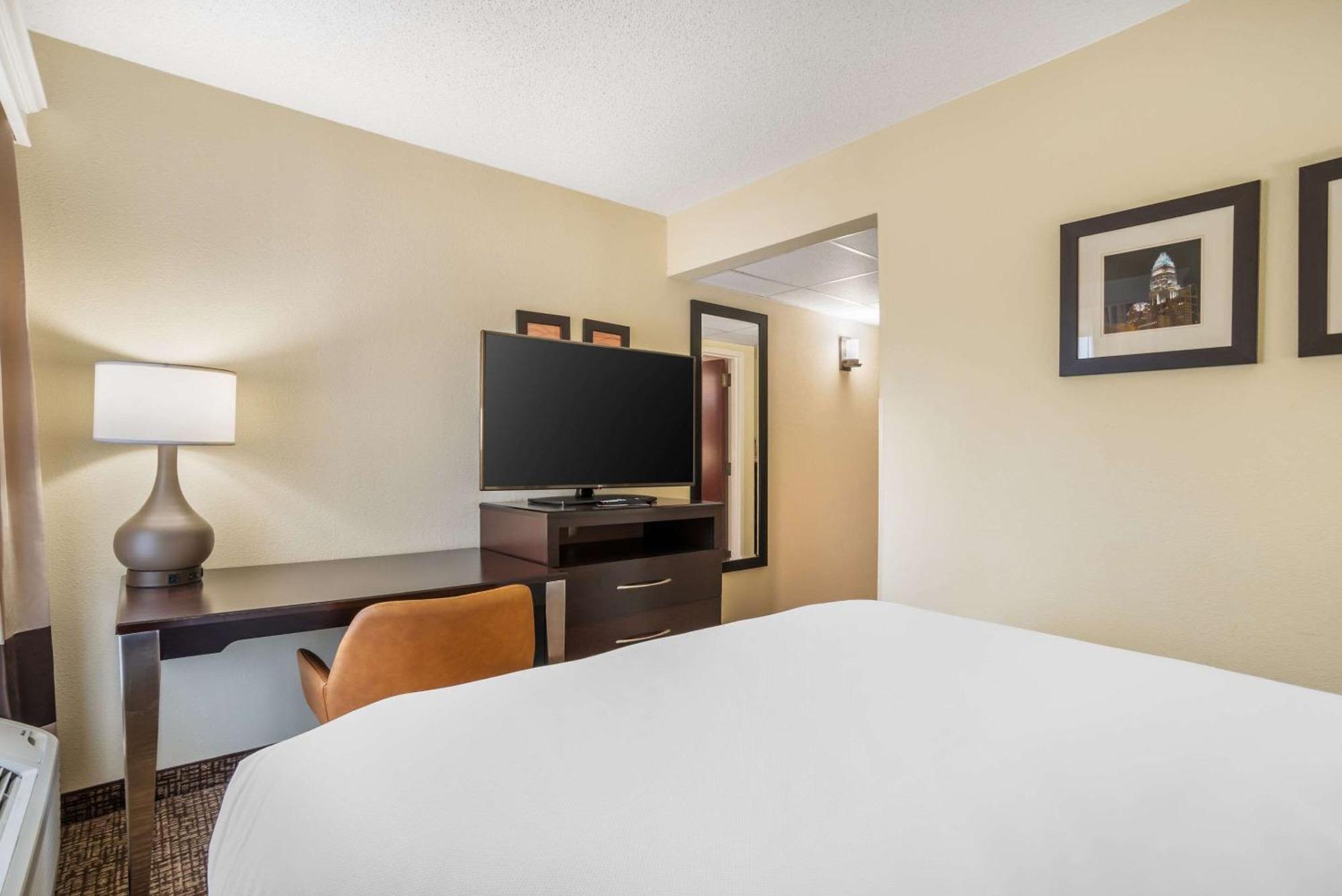 Comfort Inn & Suites Lake Norman Cornelius Buitenkant foto