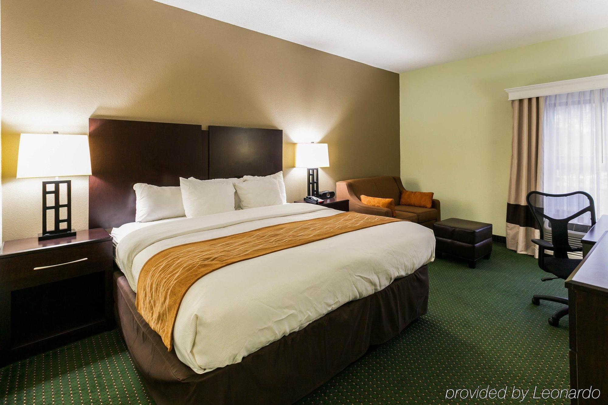 Comfort Inn & Suites Lake Norman Cornelius Buitenkant foto