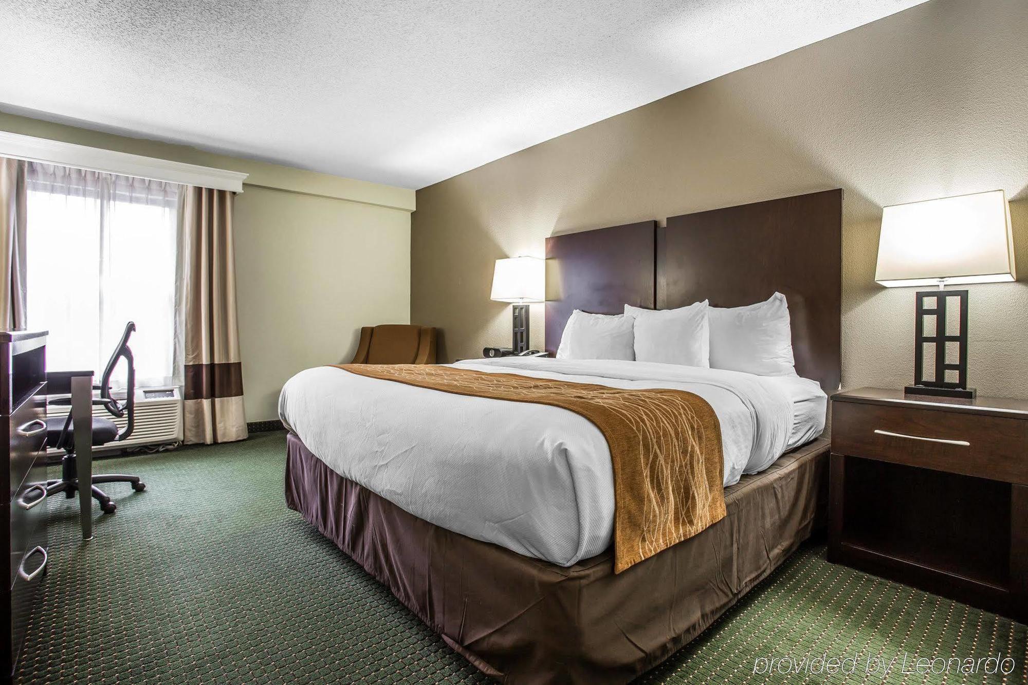 Comfort Inn & Suites Lake Norman Cornelius Buitenkant foto