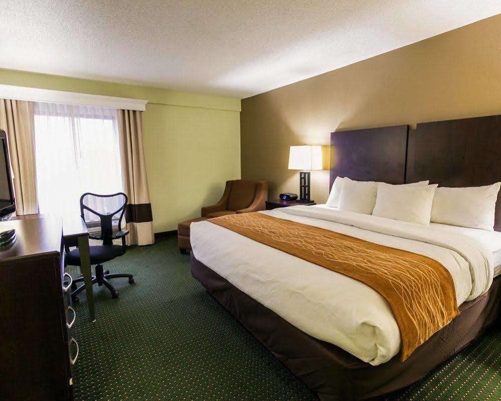 Comfort Inn & Suites Lake Norman Cornelius Buitenkant foto
