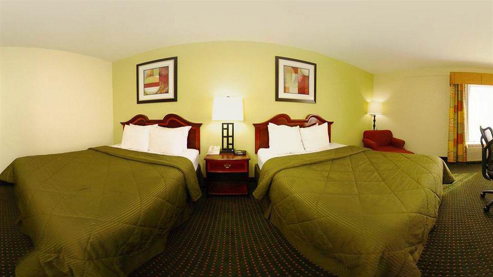 Comfort Inn & Suites Lake Norman Cornelius Buitenkant foto